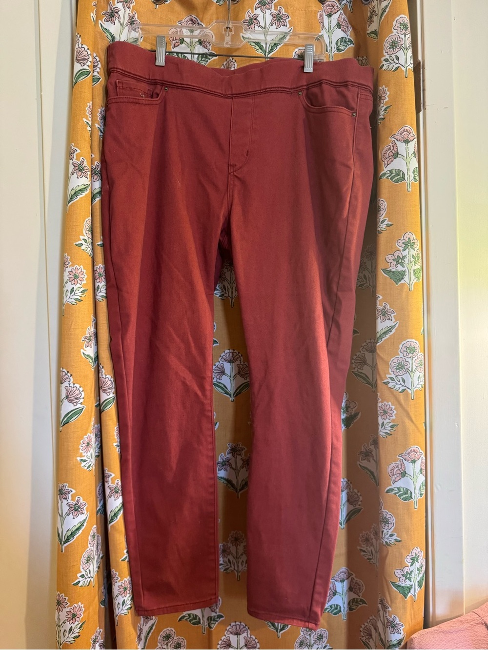 Lee Women's Rust Red Elastic Straight Leg Pants